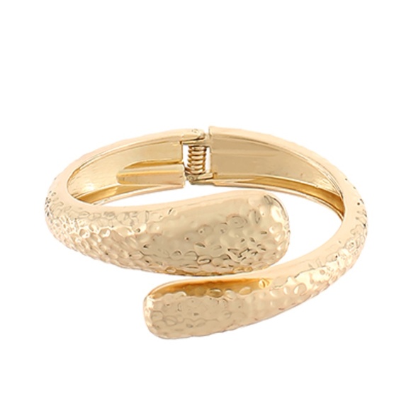 Textured & Graduated Bracelet - Picture 1 of 1